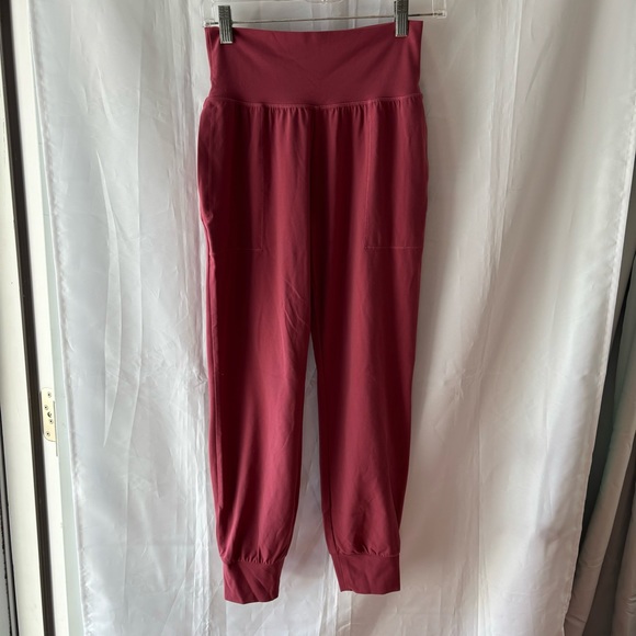 NWOT Athleta Salutation jogger in powervita in pink SZ XS - Picture 8 of 9